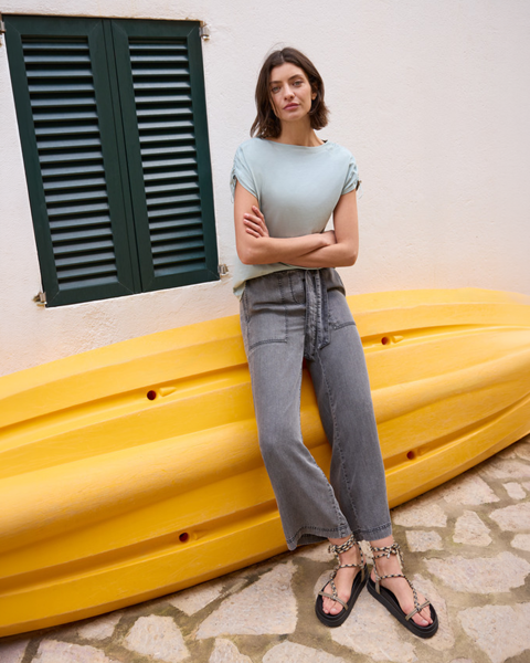 Casual outfit v neutrálnych tónoch