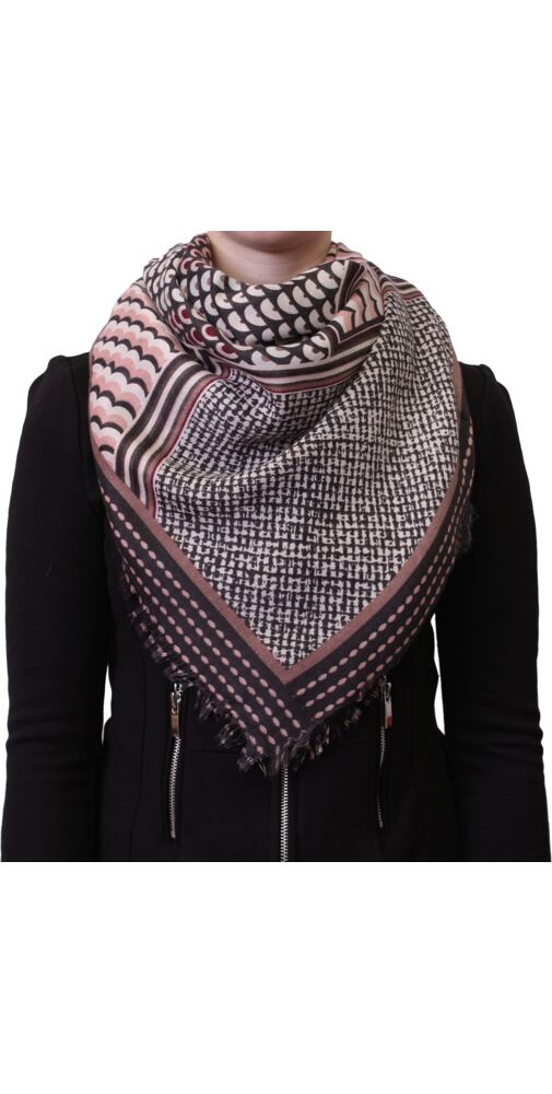 Moderní dámský šátek